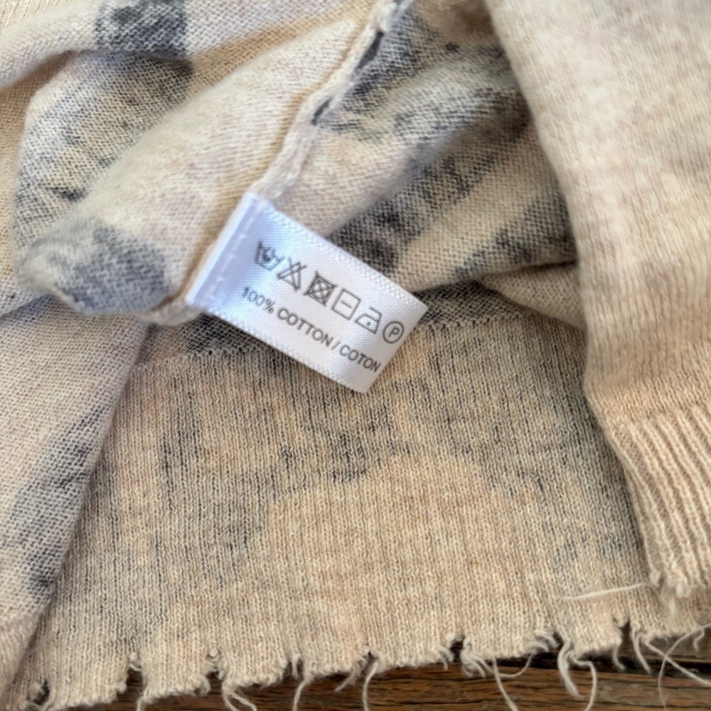 Lisa Todd Take A Stand sweater, size small cotton Excellent condition - Picture 5 of 5